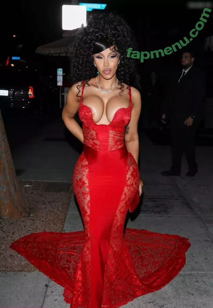 Cardi B nude photo #0537 (iamcardib)