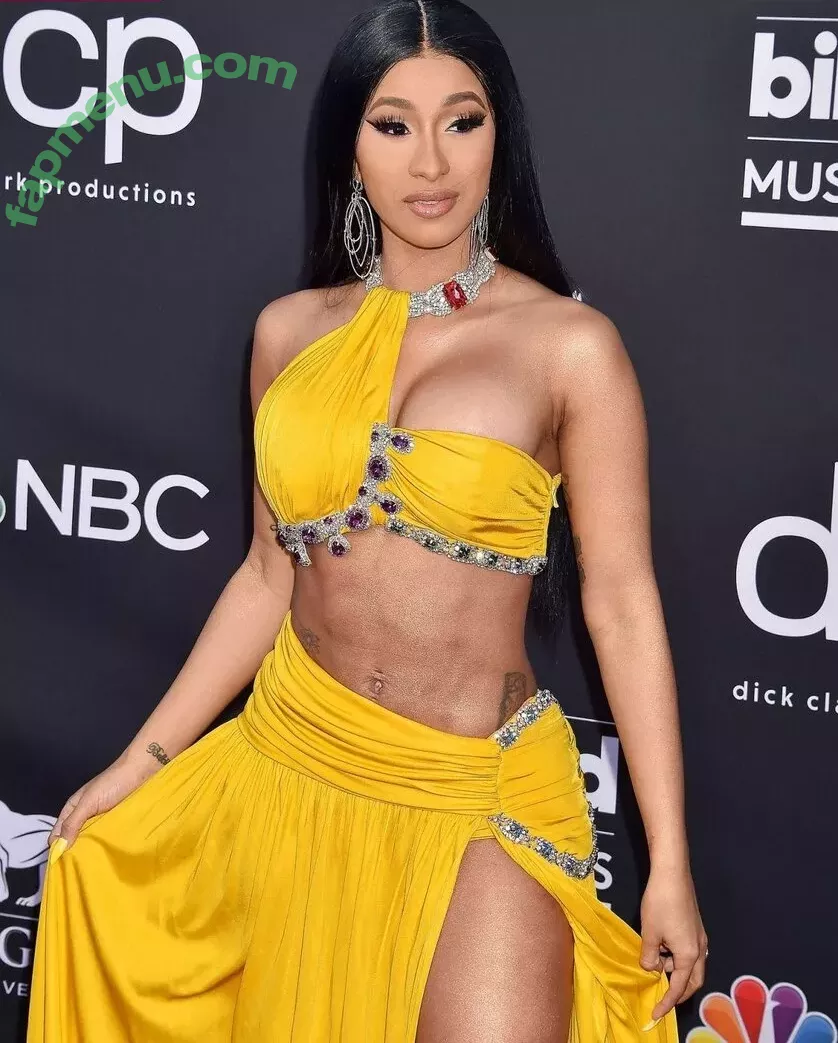 Cardi B nude photo #0563 (iamcardib)