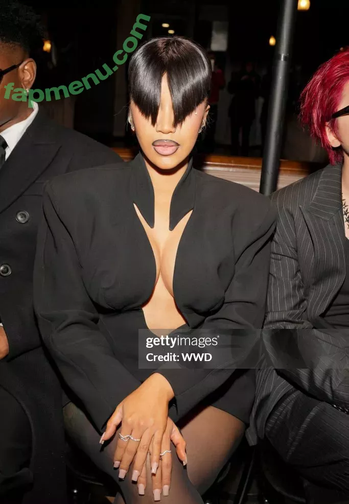 Cardi B nude photo #0638 (iamcardib)