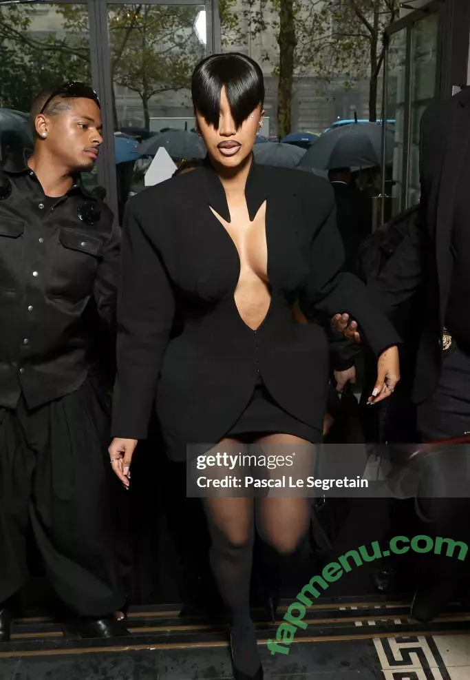 Cardi B nude photo #0640 (iamcardib)