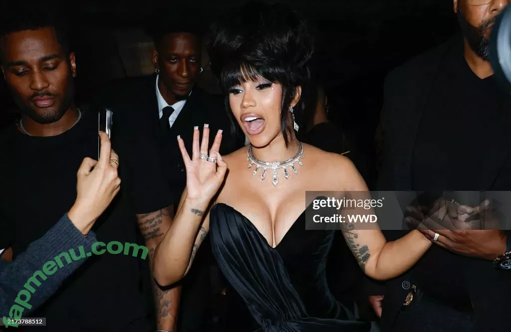 Cardi B nude photo #0653 (iamcardib)