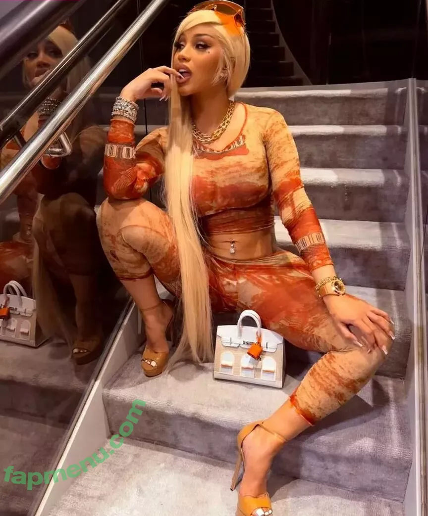 Cardi B nude photo #0835 (iamcardib)