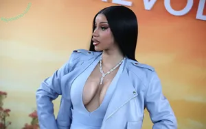 Cardi B / iamcardib nude photo #1004