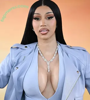 Cardi B / iamcardib nude photo #1015
