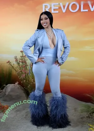 Cardi B / iamcardib nude photo #1019
