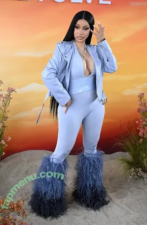 Cardi B / iamcardib nude photo #1032