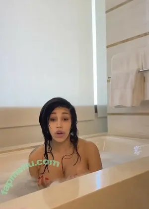 Cardi B / iamcardib nude photo #1186