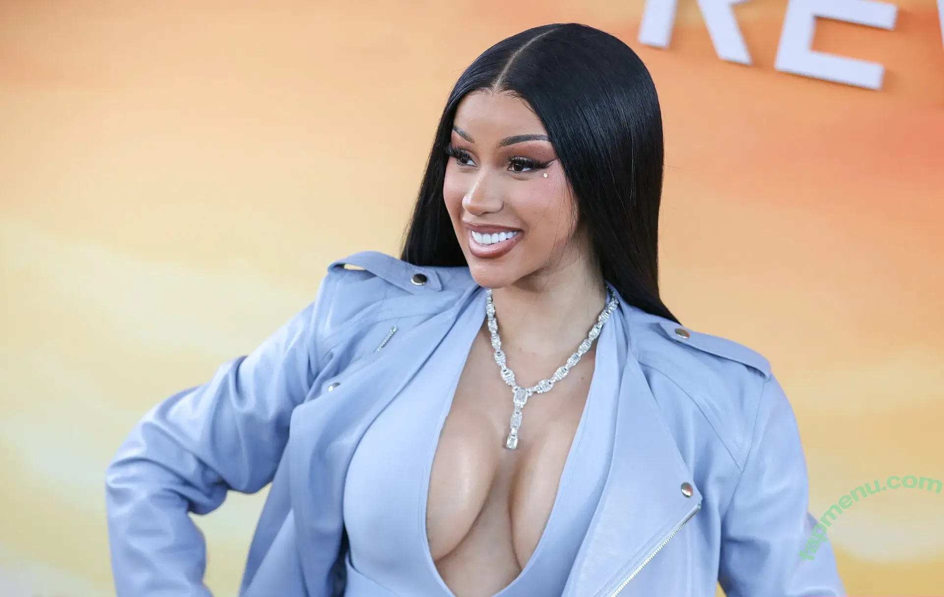 Cardi B nude photo #1003 (iamcardib)