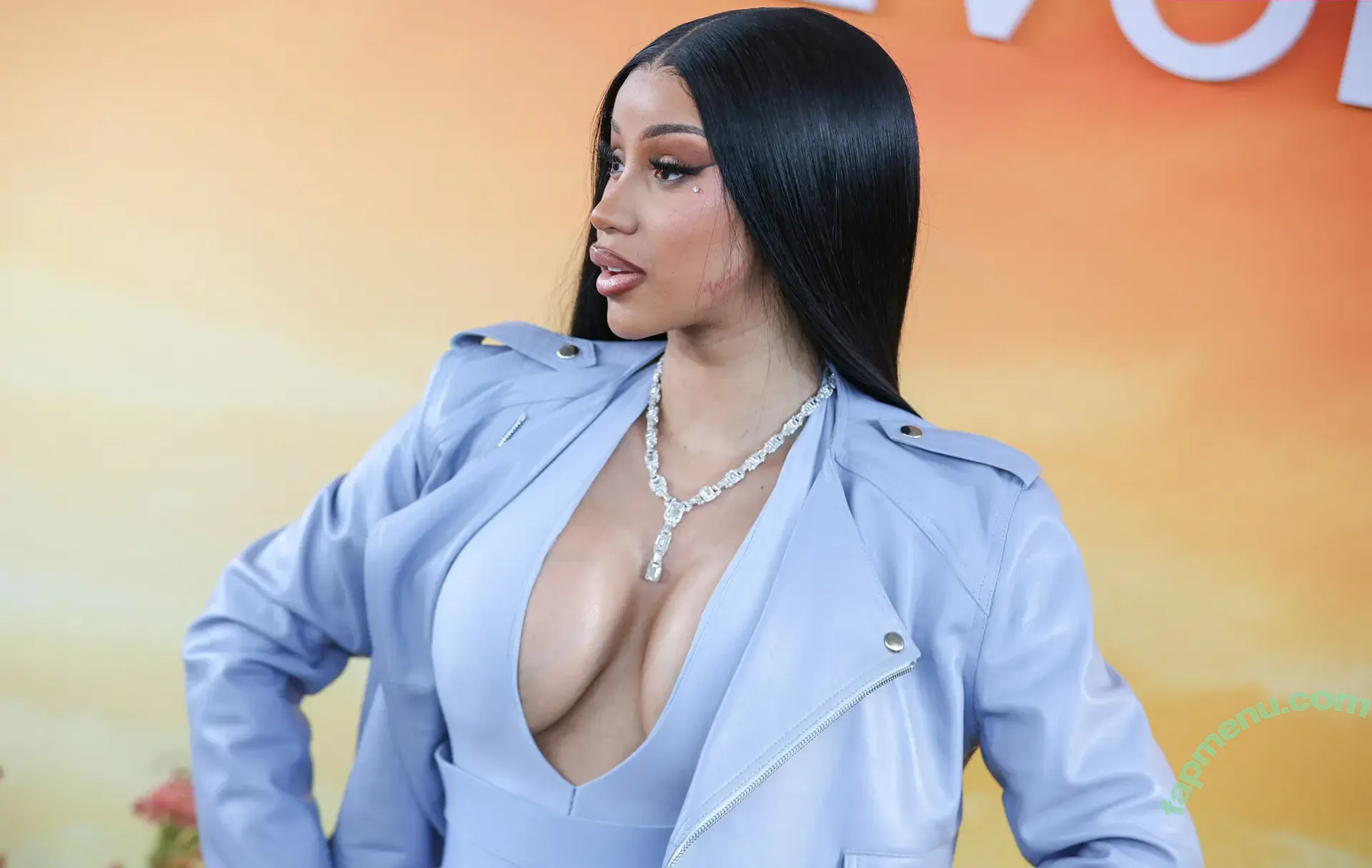Cardi B nude photo #1005 (iamcardib)