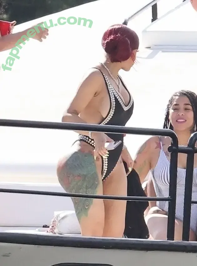 Cardi B nude photo #1085 (iamcardib)