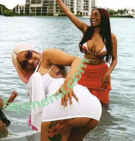 Cardi B nude photo #1091 (iamcardib)