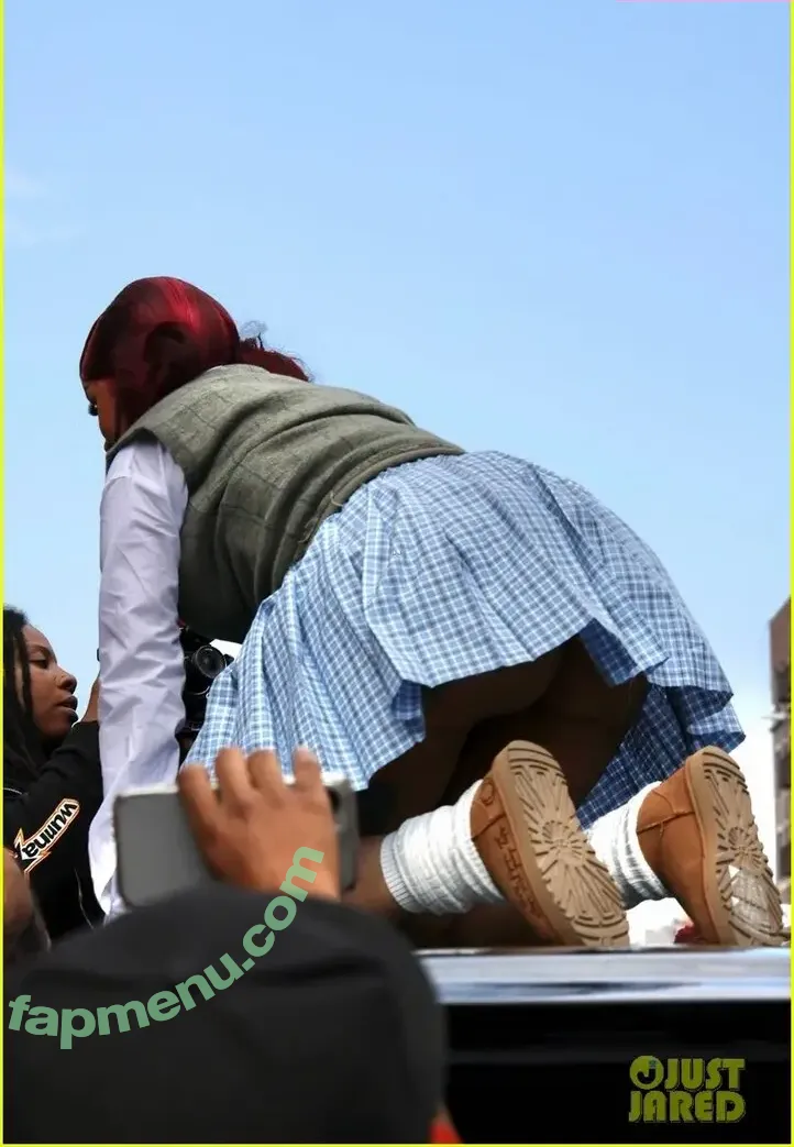 Cardi B nude photo #1180 (iamcardib)