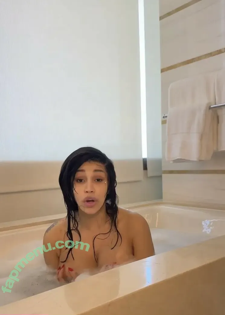 Cardi B nude photo #1186 (iamcardib)