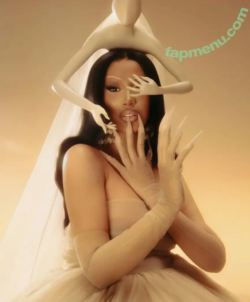 Cardi B nude photo #1190 (cardib / iamcardib)