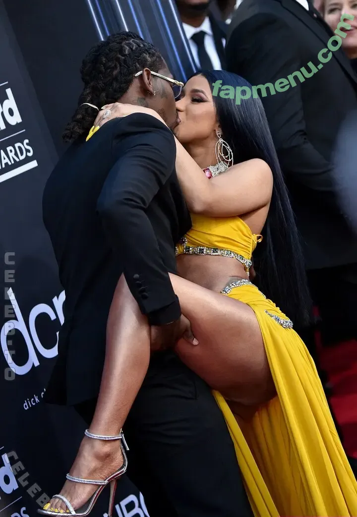 Cardi B nude photo #1209 (cardib / iamcardib)