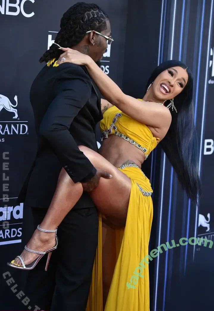 Cardi B nude photo #1214 (cardib / iamcardib)