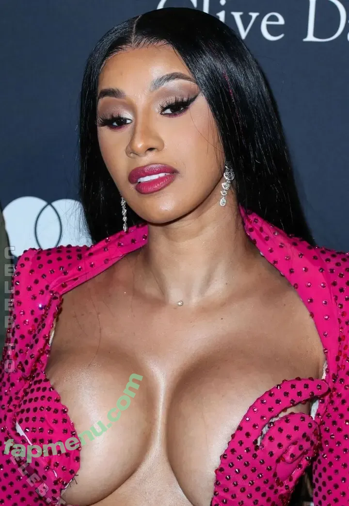 Cardi B nude photo #1229 (cardib / iamcardib)