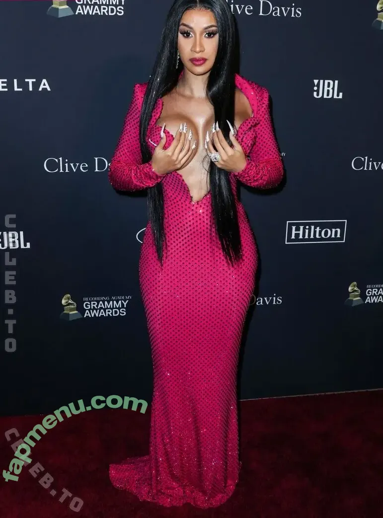 Cardi B nude photo #1230 (cardib / iamcardib)