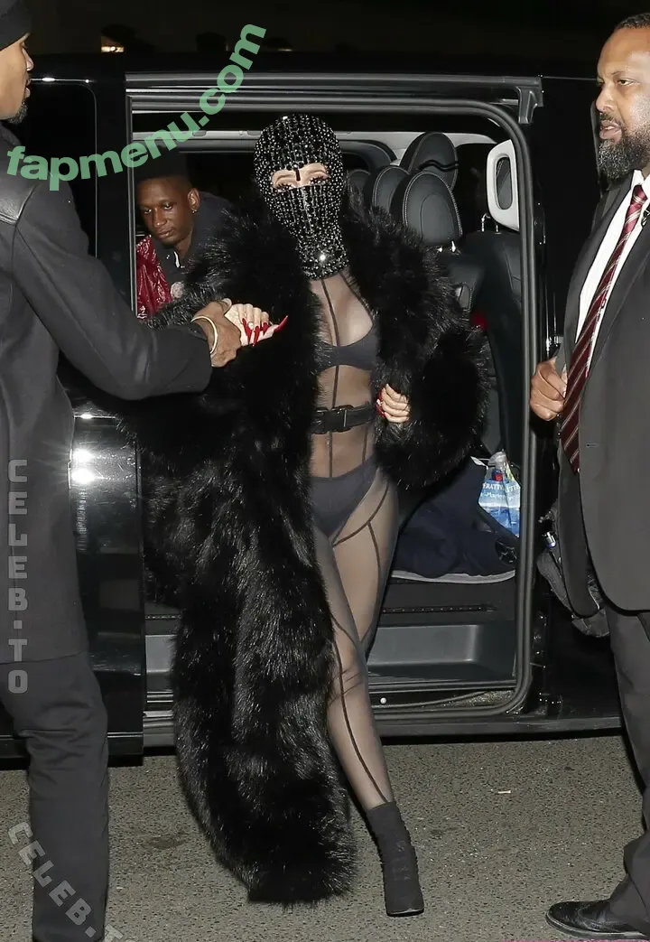 Cardi B nude photo #1237 (cardib / iamcardib)