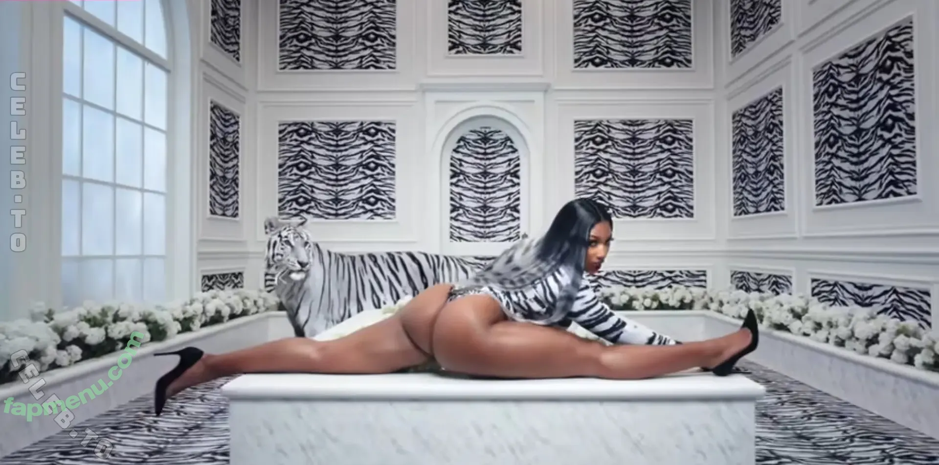 Cardi B nude photo #1250 (cardib / iamcardib)