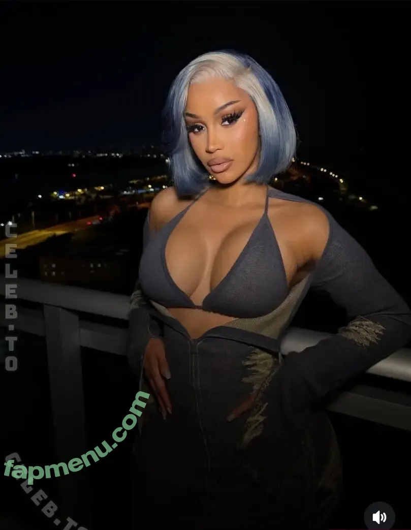 Cardi B nude photo #1269 (cardib / iamcardib)