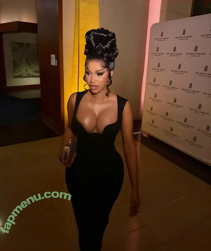 Cardi B nude photo #1277 (cardib / iamcardib)