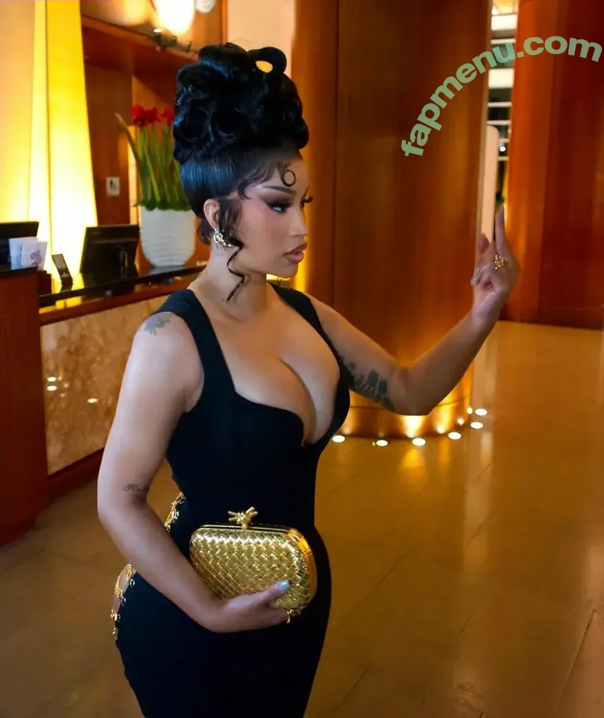 Cardi B nude photo #1278 (cardib / iamcardib)