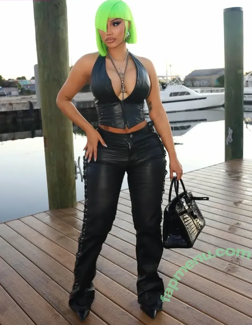 Cardi B nude photo #1287 (cardib / iamcardib)