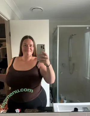 carinabro10 / carinaberon10 nude photo #0002