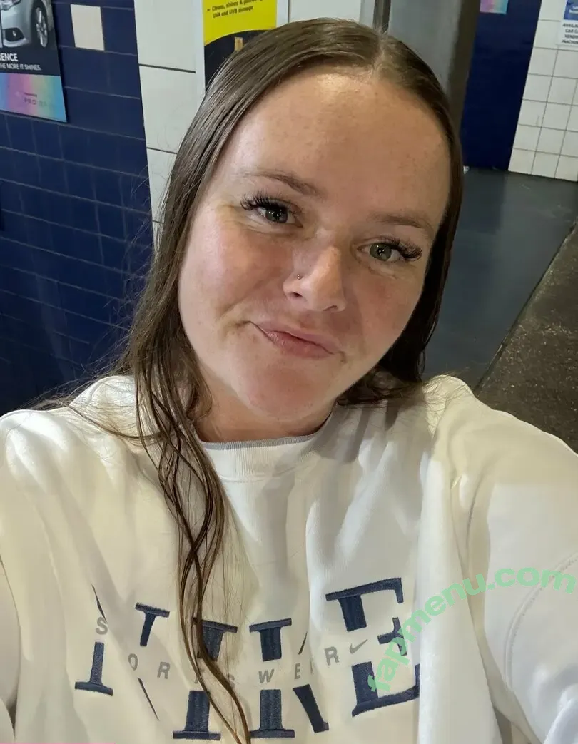 carinabro10 nude photo #0012 (carinaberon10)