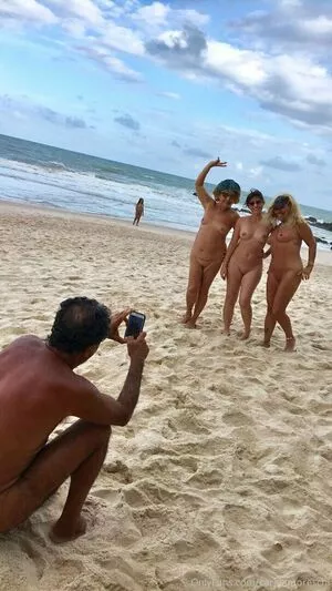 carinamoreschi / camoreschi nude photo #0005