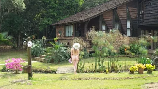 carinamoreschi / camoreschi nude photo #0058