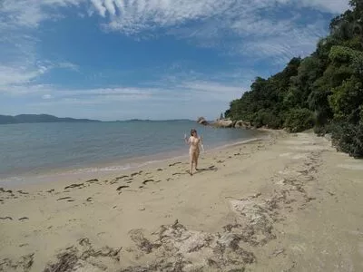 carinamoreschi / camoreschi nude photo #0227