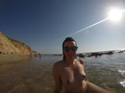 carinamoreschi / camoreschi nude photo #0270