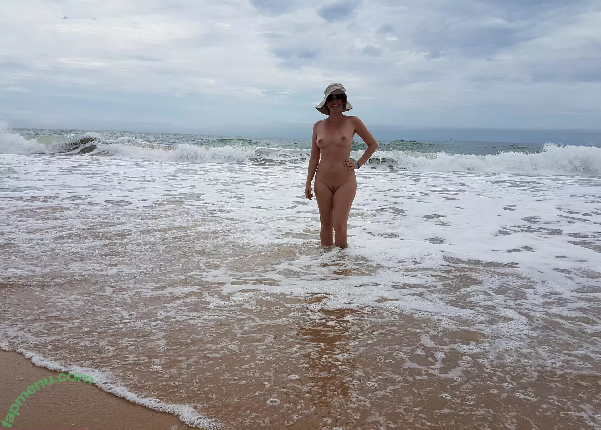 carinamoreschi nude photo #0103 (camoreschi)