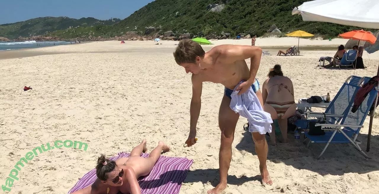 carinamoreschi nude photo #0145 (camoreschi)