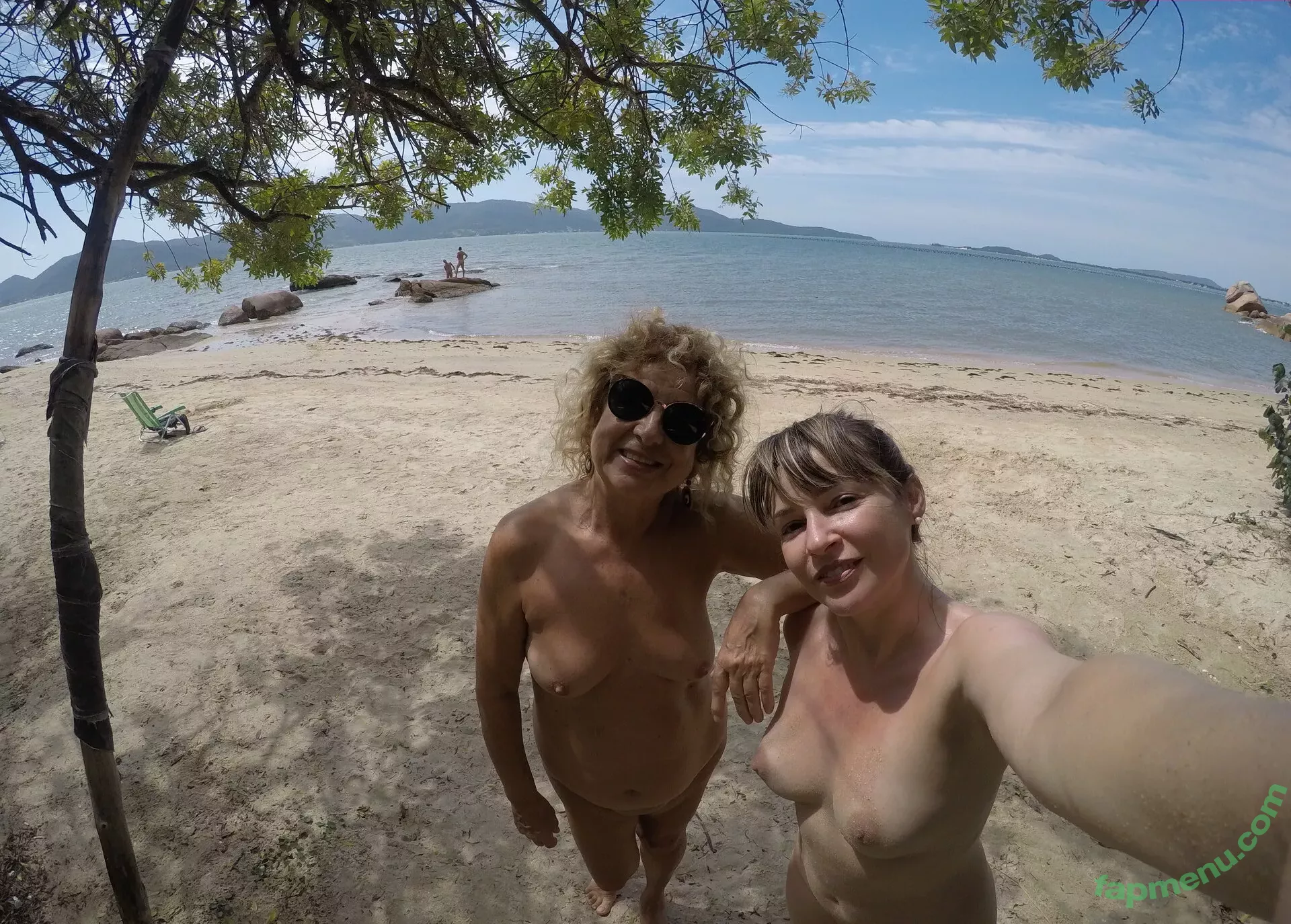 carinamoreschi nude photo #0205 (camoreschi)