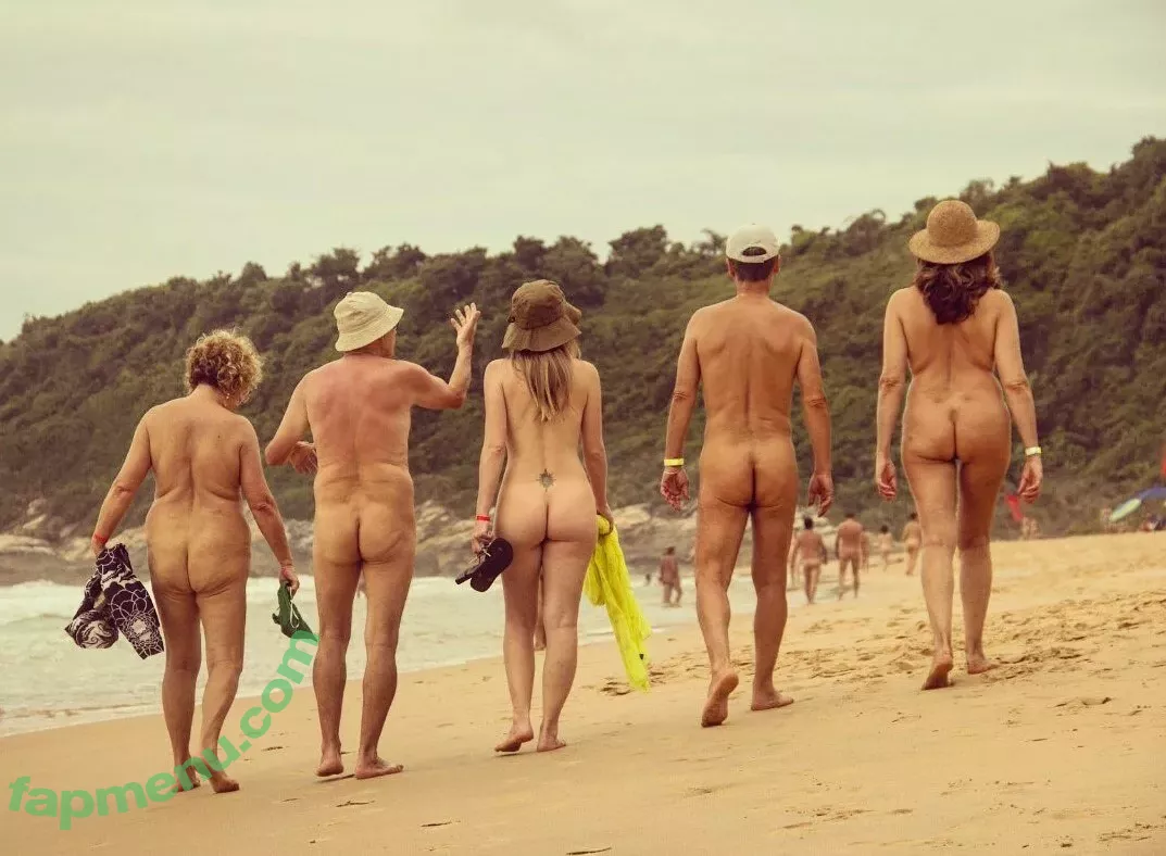 carinamoreschi nude photo #0231 (camoreschi)