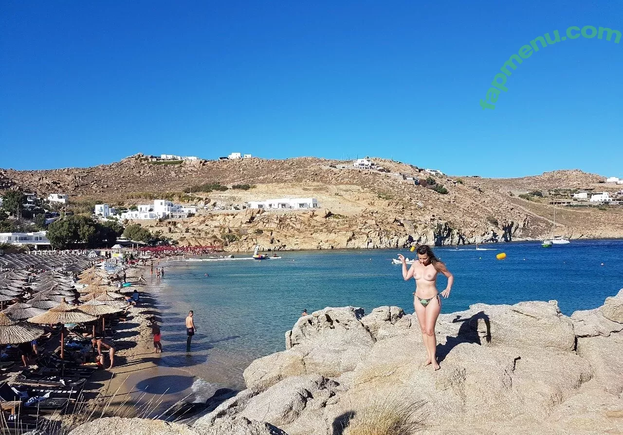 carinamoreschi nude photo #0269 (camoreschi)