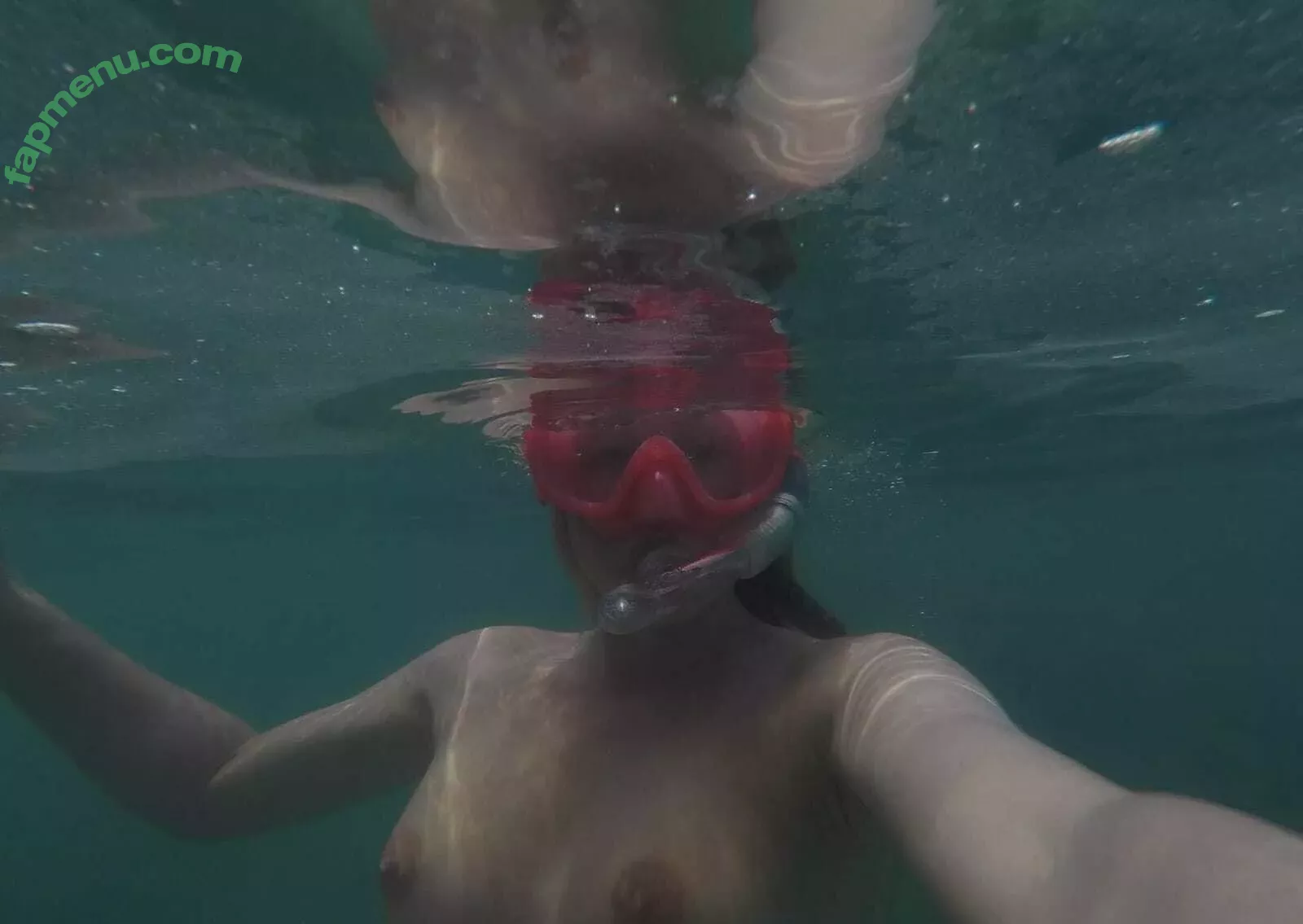 carinamoreschi nude photo #0280 (camoreschi)