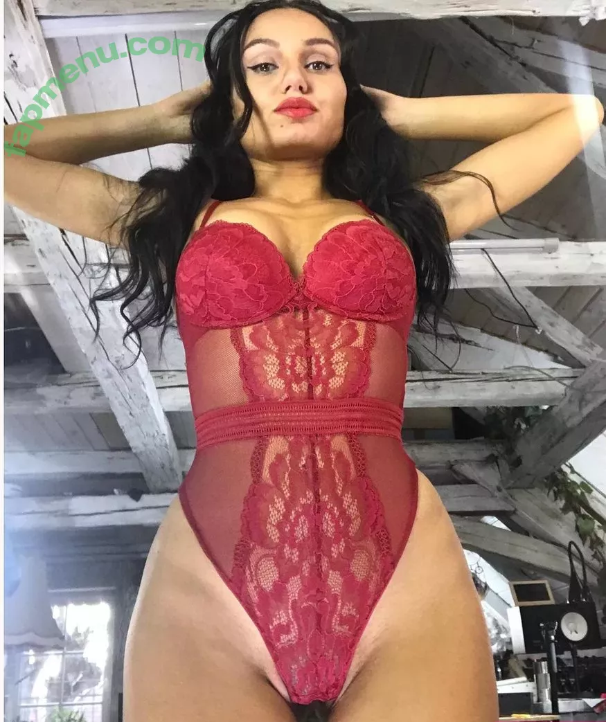 Carinnha White nude photo #0160 (carinnha_white / carinnhawhite)