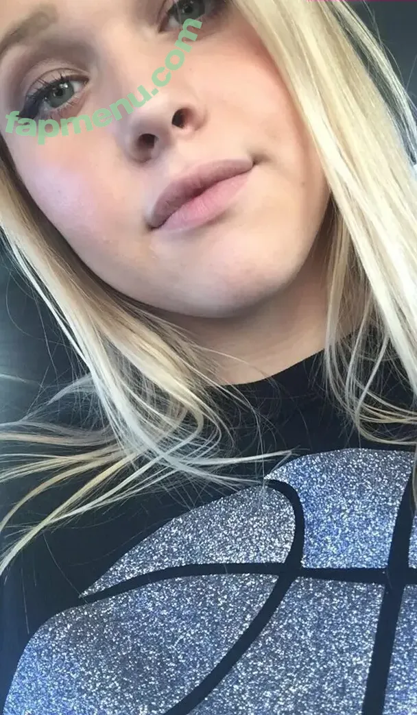 Carissa Codel nude photo #0011 (carissa / carissacodel)