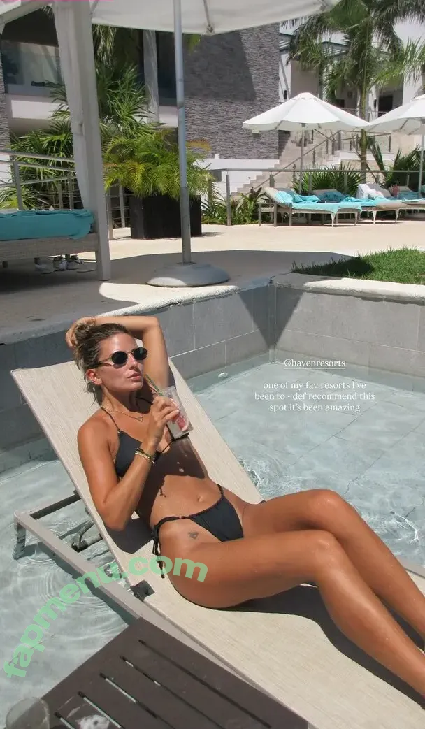 Carla Bezanson nude photo #0254 (carlabezanson)