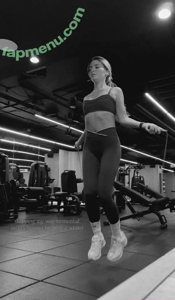 Carla Bezanson nude photo #0268 (carlabezanson)