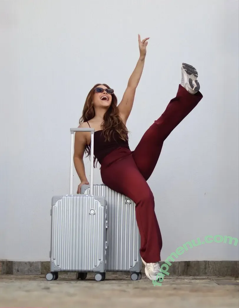 Carla Diaz nude photo #0221 (carladiaz)