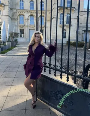 Carla Moreau / carlamoreau_____ nude photo #0151