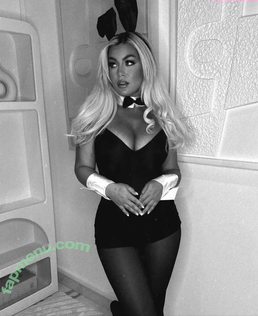 Carla Moreau nude photo #0125 (carlamoreau_____)