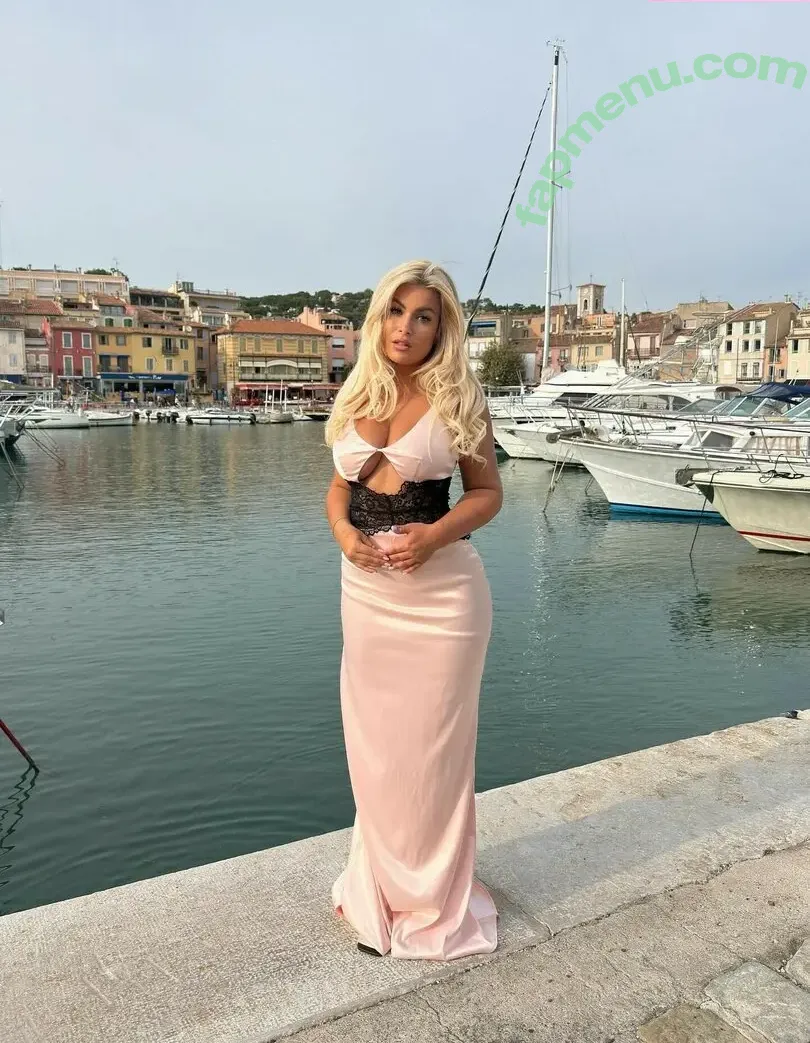 Carla Moreau nude photo #0133 (carlamoreau_____)