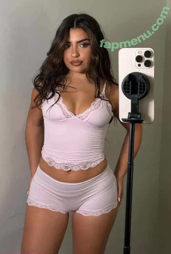 Carla Sophie nude photo #0047 (carlasophiebtw / carlysophie)