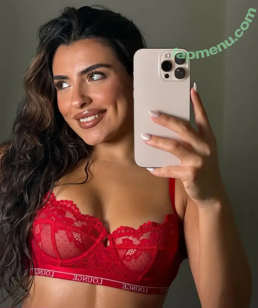 Carla Sophie nude photo #0051 (carlasophiebtw / carlysophie)